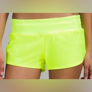 Highlight Yellow Speed Up Low-Rise Lined Short 2.5"